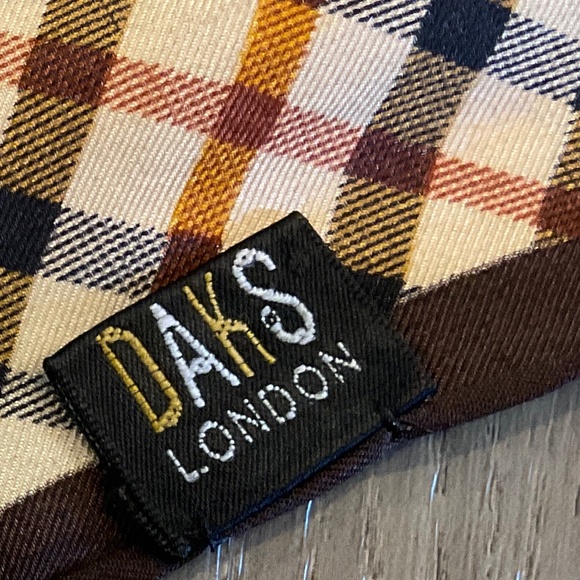 DAKS LONDON Scarf - Picture 5 of 8